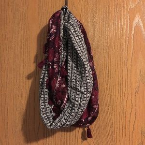 Stella and Dot infinity scarf, like new